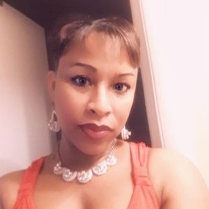 Meet your Posher, Consualo